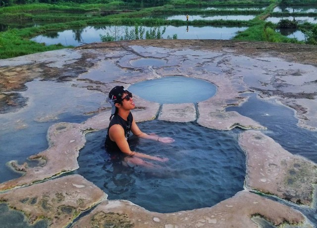 Pemandian Air Panas Gunung Peyek